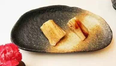 就一點(diǎn)兒紫菜跟生魚片 日料沒吃什么為啥還那么貴？