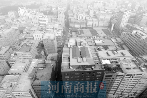 陳寨密密麻麻的出租房，或許將成為歷史  鄧萬里/攝