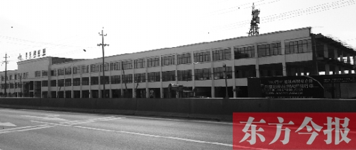 家居建材城已經(jīng)封頂，可耿莊村的安置房還未見(jiàn)蹤影。