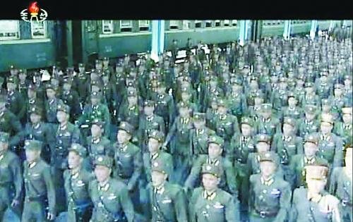 約2萬名朝鮮朝鮮人民軍基層軍官近日陸續(xù)抵達平壤，準(zhǔn)備出席軍方大會。
