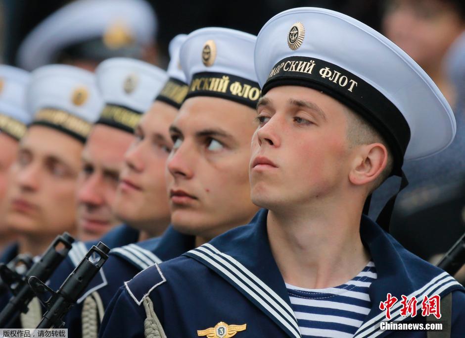 克里米亞塞瓦斯托波爾慶祝衛(wèi)國戰(zhàn)爭(zhēng)勝利69周年