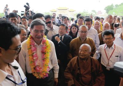 張志軍步入禮敬大廳。