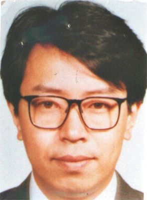 姚耿 現(xiàn)年53歲，外逃前任云南省五礦化工進出口（集團）公司上海浦東分公司經(jīng)理