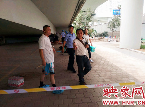 事發(fā)后，警方封鎖現場進行調查取證。