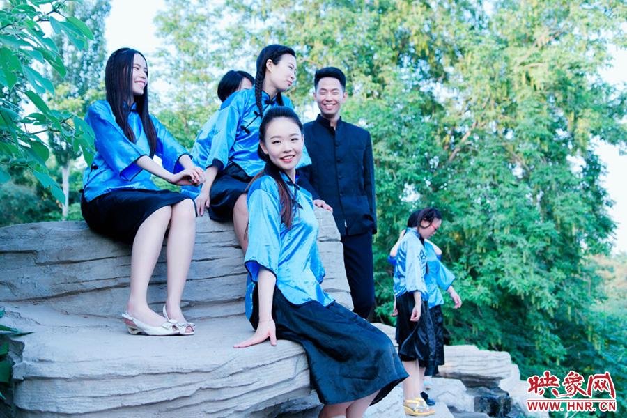 最是那溫柔一笑，定格了四年所有的記憶。