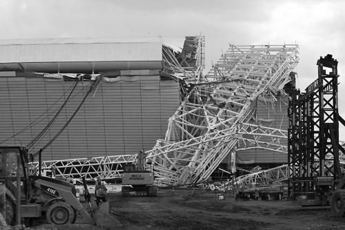 圣保羅市伊塔蓋拉球場(chǎng)坍塌現(xiàn)場(chǎng)。