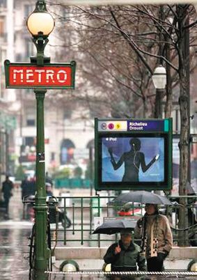法國設置“語言警察”，防止民眾在受限制的場合說英語或聽英語內(nèi)容。
