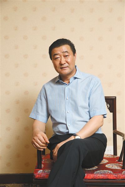 　張新明金業(yè)集團董事長。2002年進入焦炭領(lǐng)域。2010年，張新明將金業(yè)煤焦化集團部分資產(chǎn)以79億賣