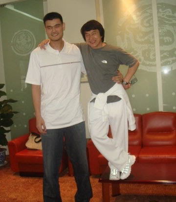 當(dāng)姚明夫婦遇見陸毅夫婦，一不小心，信號(hào)又滿格了~