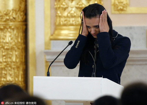 伊辛巴耶娃在就這一消息表態(tài)時(shí)難掩激動情緒