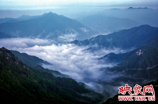 美不勝收 爬山、游園、賞奇觀（組圖）