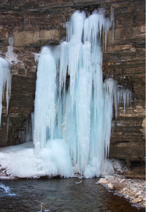 冬天來通天峽看冰掛吧!景區(qū)門票半價(jià)優(yōu)惠哦。