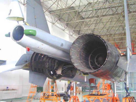 俄稱我蘇-27/30發(fā)動機達(dá)壽限再購140臺AL-31