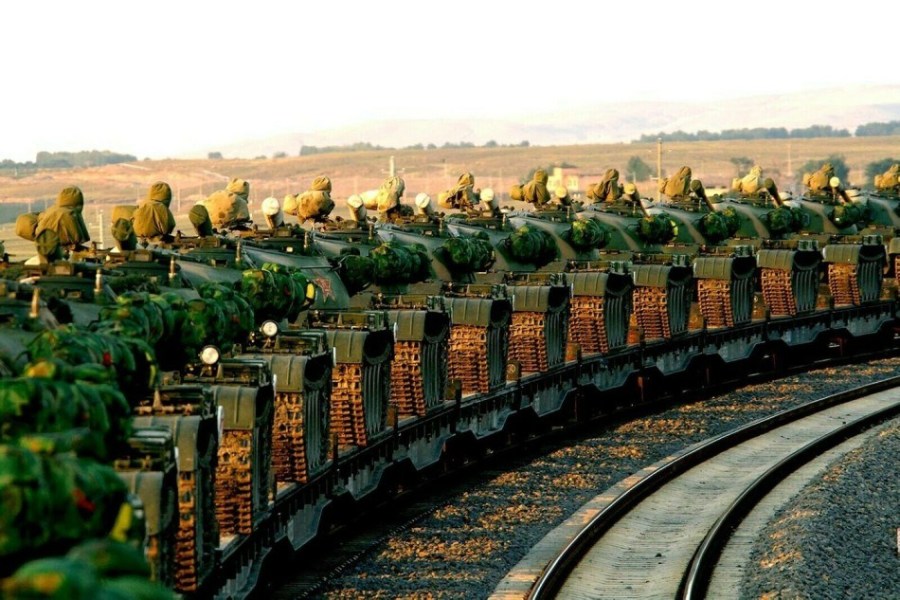 火車上59式坦克密密麻麻。