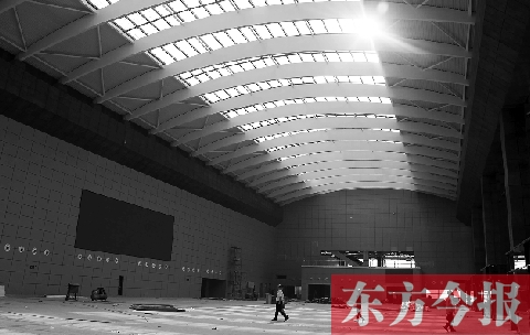 作為高鐵鄭州東站最重要的配套工程，鄭州綜合交通樞紐公路客運(yùn)站的裝修工作即將完成，預(yù)計(jì)今年9月底與鄭州