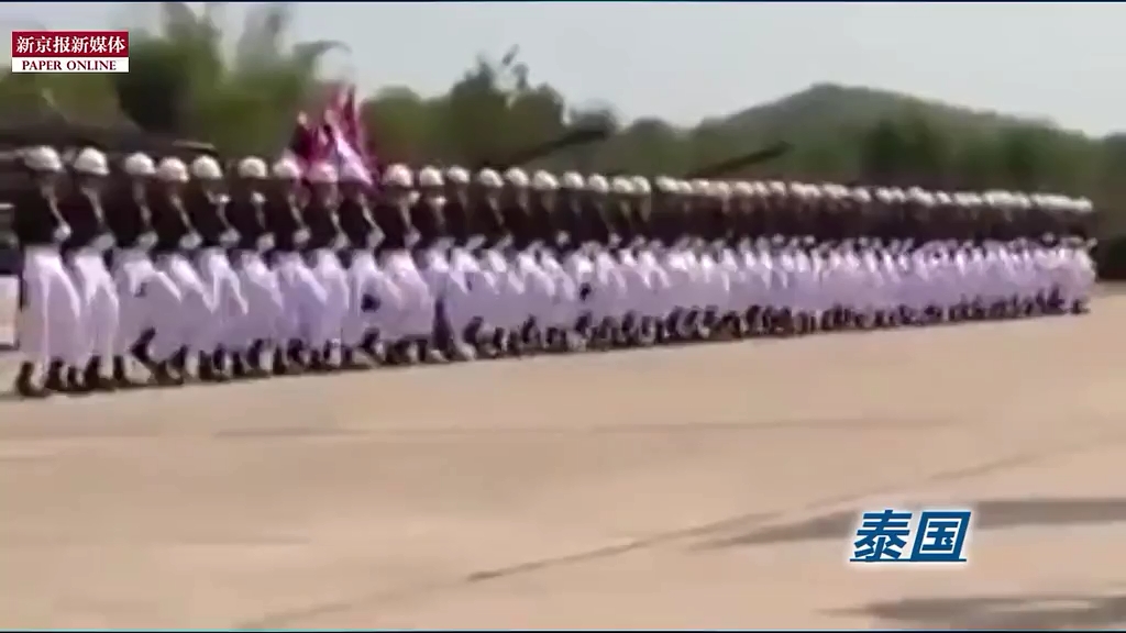 那些年摩托、樹人、斧頭兵上演的有趣閱兵式