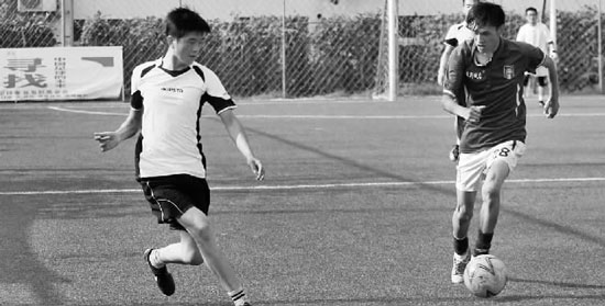 1:1戰(zhàn)平后，東方今報(bào)隊(duì)點(diǎn)球大戰(zhàn)憾負(fù)大商集團(tuán)隊(duì)