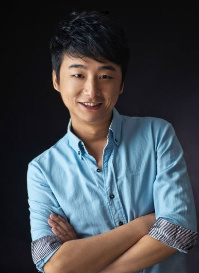 河南人民廣播電臺、搜狐體育首席特邀足球評論員