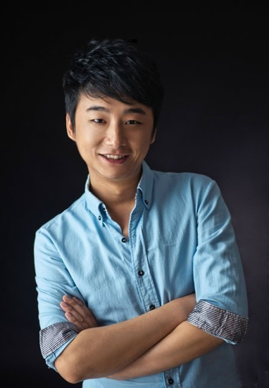 河南人民廣播電臺(tái)、搜狐體育首席特邀足球評(píng)論員