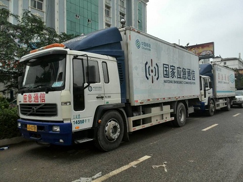 中國移動應(yīng)急通信保障車保障災(zāi)區(qū)通信暢通