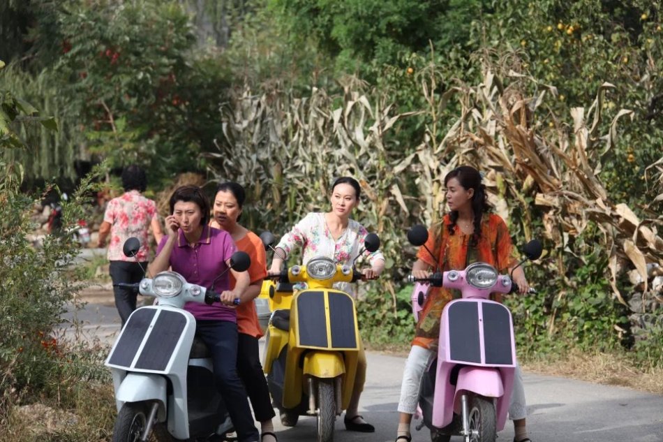 《女人當(dāng)官2》劇照