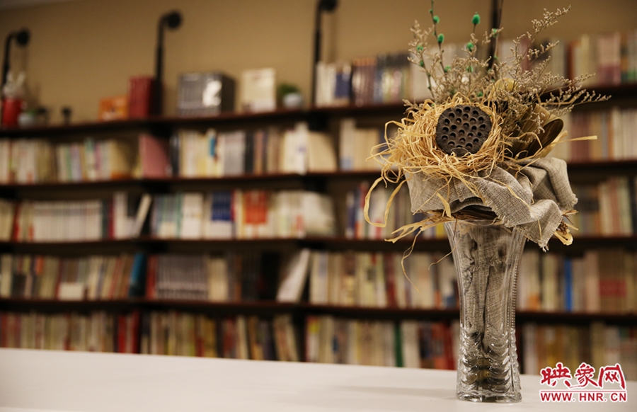 書店內(nèi)的裝飾。